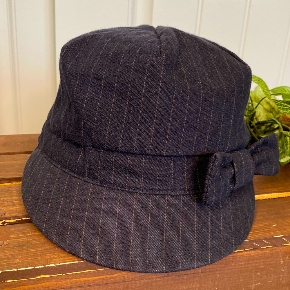 Stylish Pin Stripe GAP Bakers Boy Hat With Bow